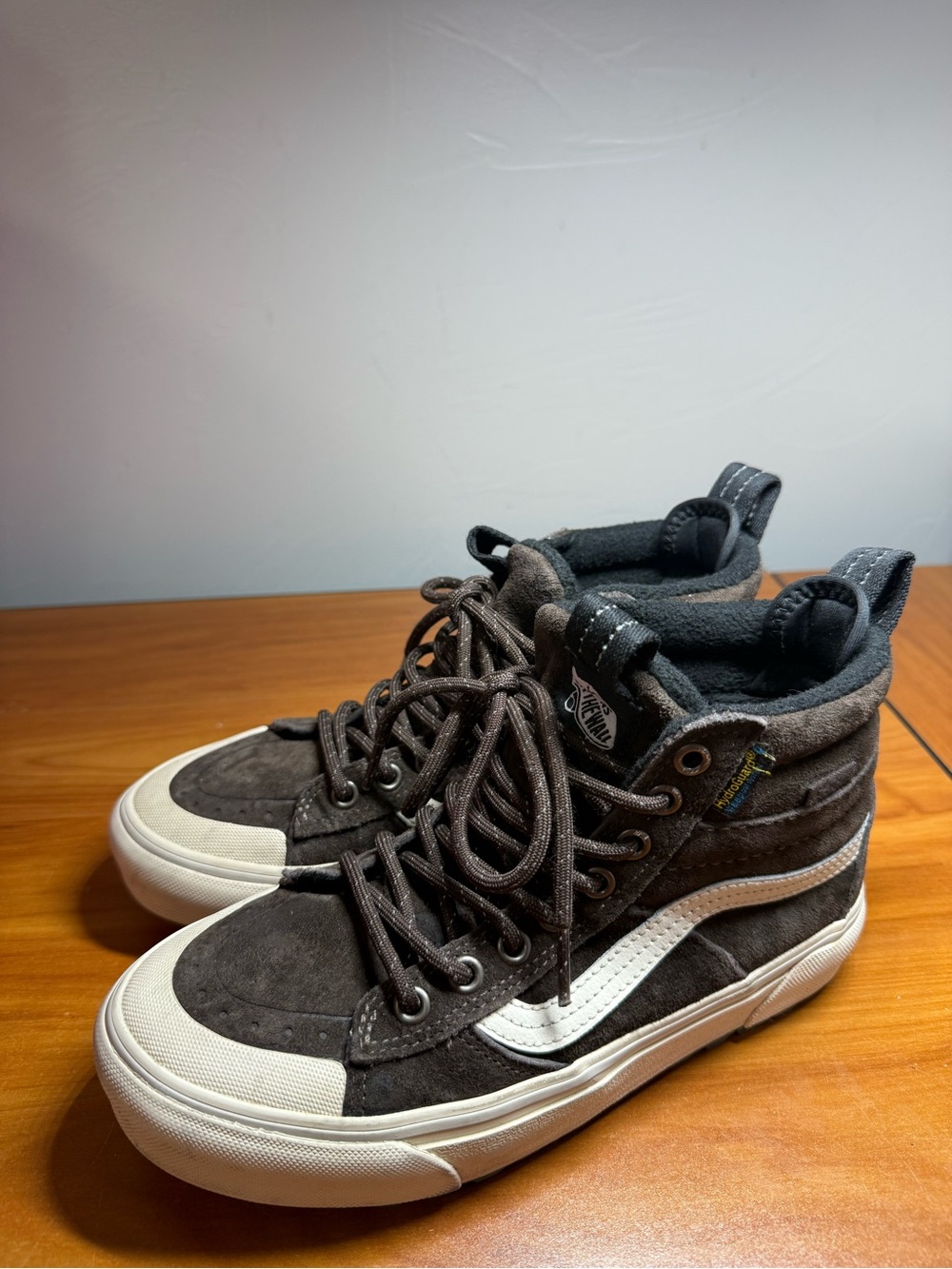 Vans UA Sk8 -Hi MTE Brown Suede 100g Primaloft Insulated Waterproof Sneaker W5.5